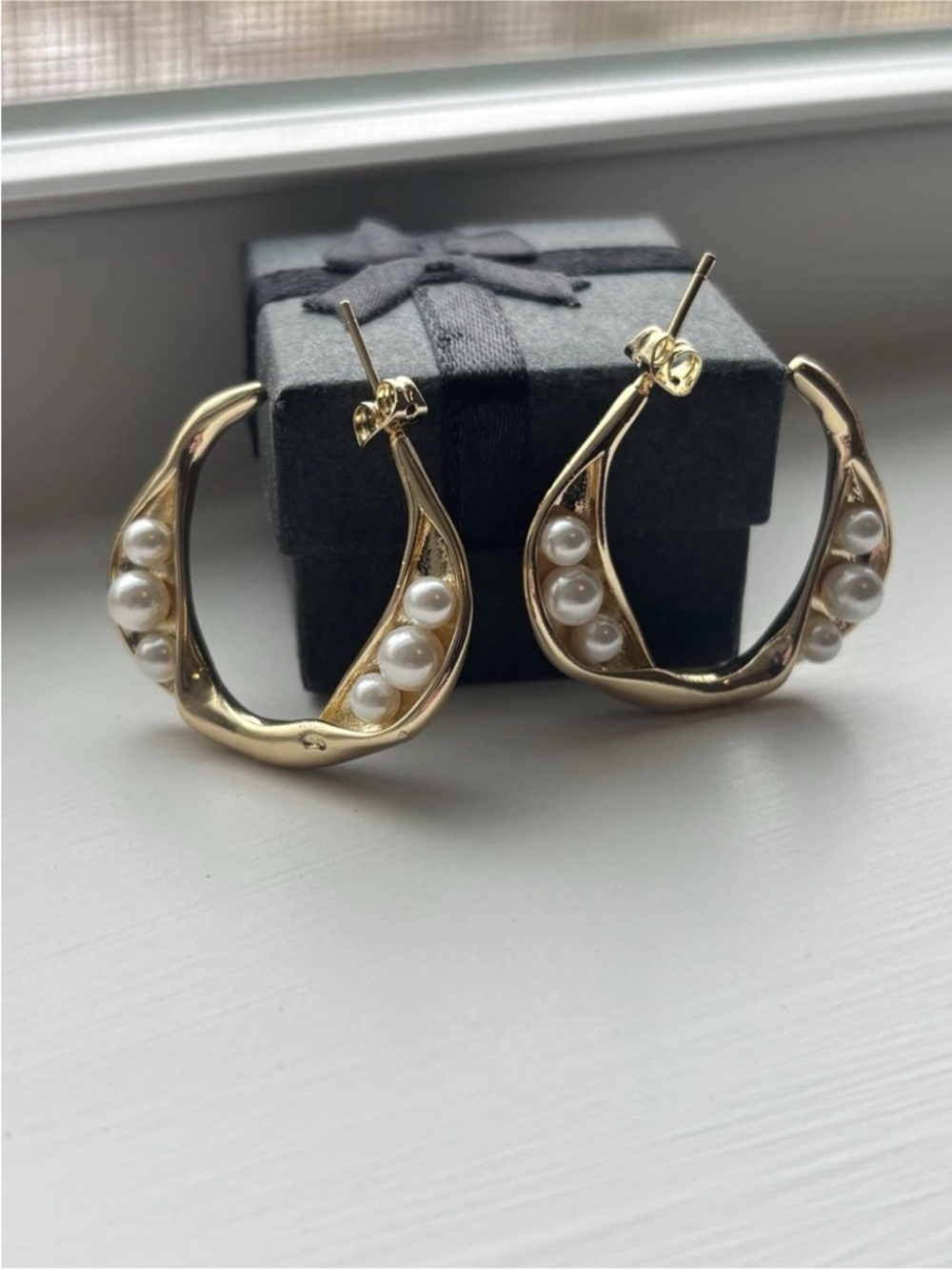 Gold Plated Pearl Hoop Earrings Organic Teardrop Statement Earring Chunky Modern - Picture 5 of 12